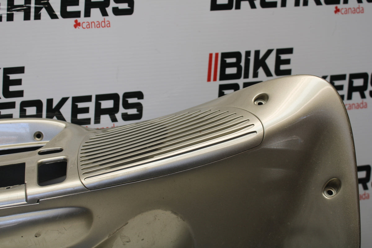 09 YAMAHA ROYAL STAR XVZ1300TF VENTURE FRONT UPPER FAIRING NOSE COWL BB151