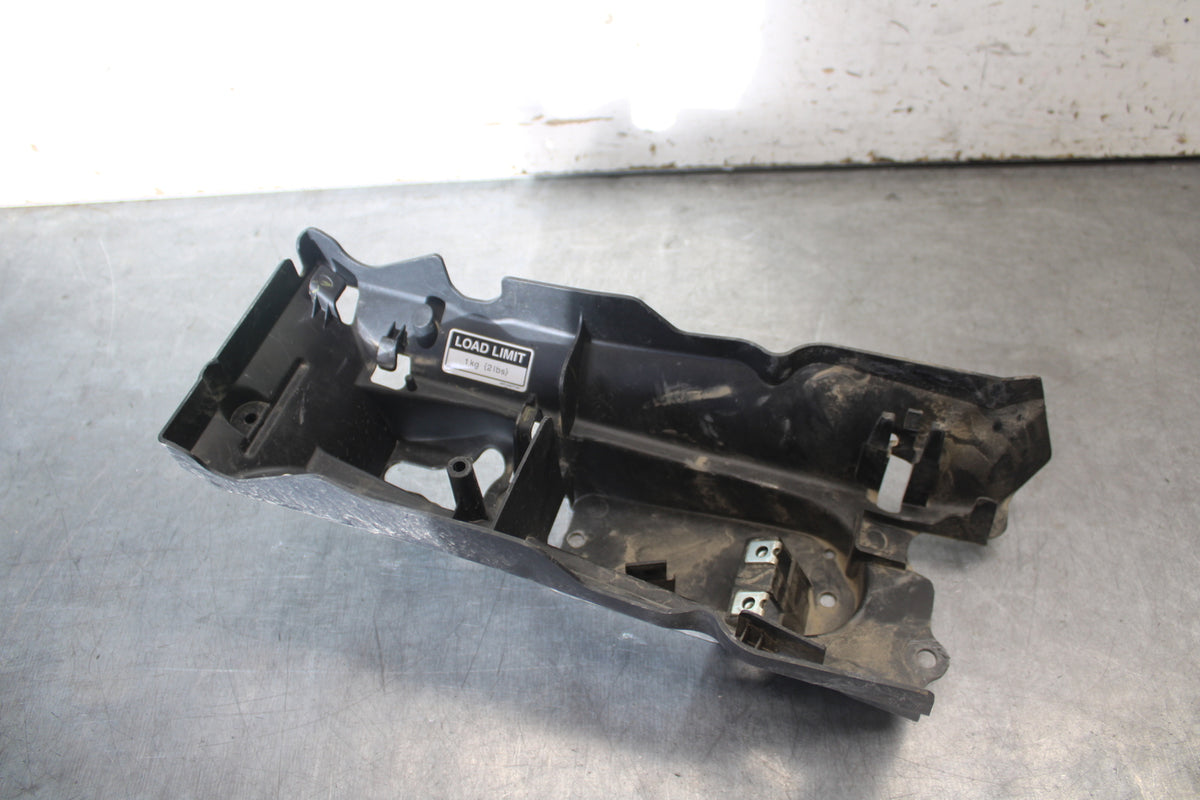 09-14 YAMAHA YZF R1 REAR BACK TAIL UNDERTAIL FAIRING COWL FENDER BB696