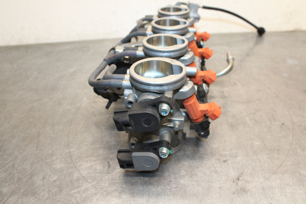 13-18 KAWASAKI NINJA ZX6R MAIN FUEL INJECTORS / THROTTLE BODIES BB130