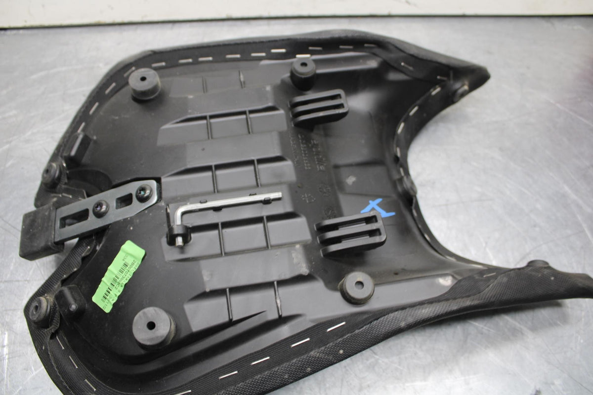 20-23 APRILIA RS660 FRONT DRIVERS SEAT PAD SADDLE PILLION BB611