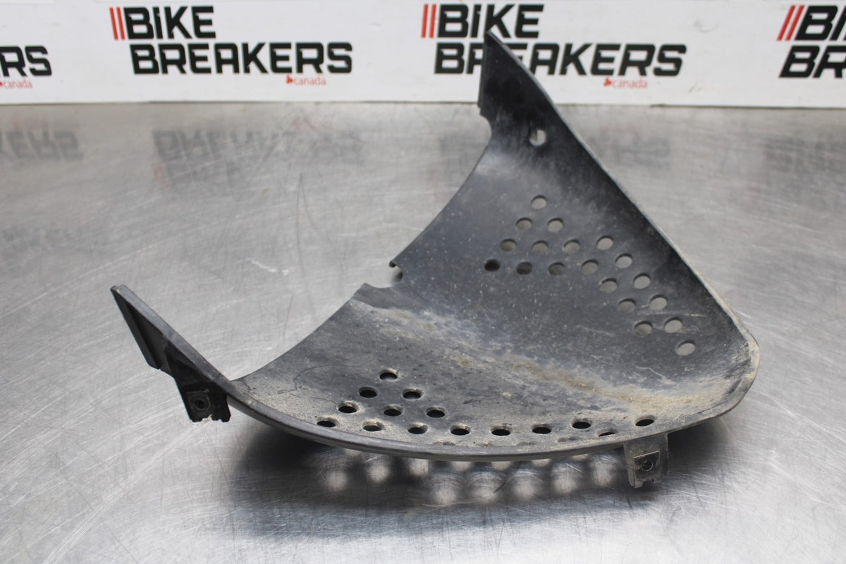 97-00 SUZUKI GSXR600 SRAD FRONT LOWER INNER EXHAUST V FAIRING COWL GUARD BB921
