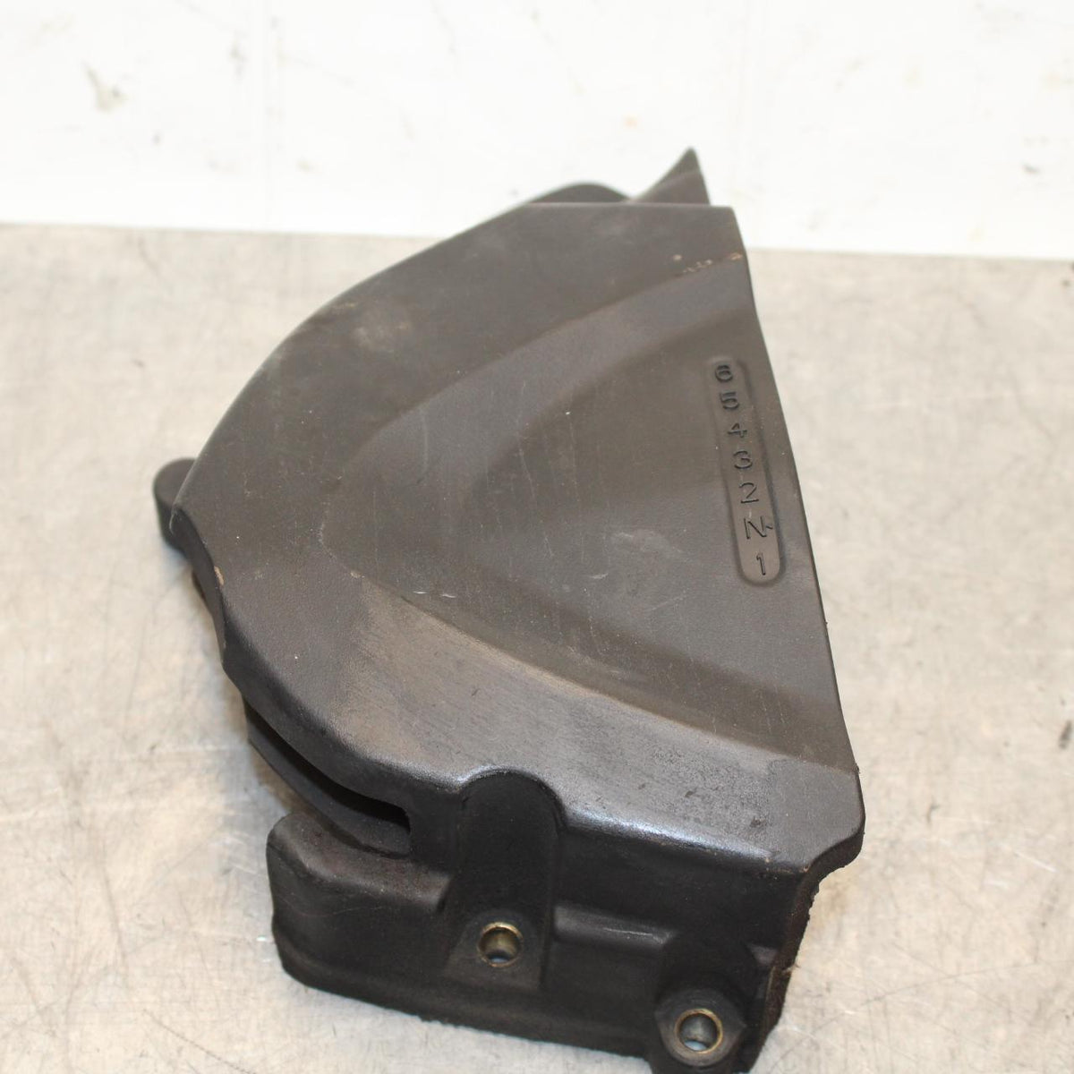 2009 Triumph Daytona 675 ENGINE SPROCKET COVER BB584