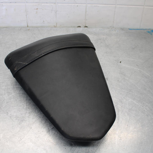 17-18 YAMAHA YZF R3 REAR BACK PASSENGER TANDEM SEAT PAD SADDLE PILLION  BB438
