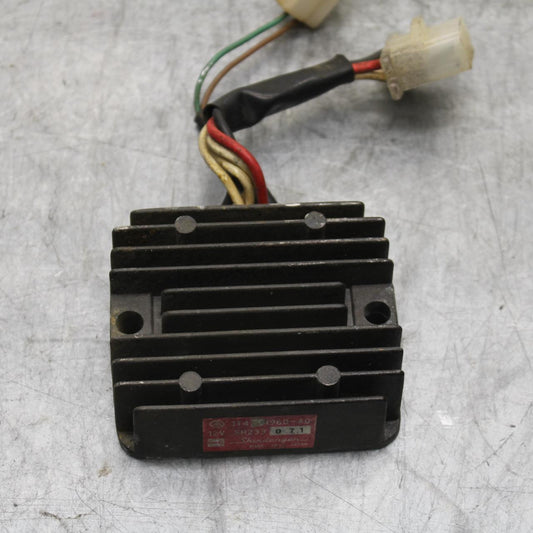 1977 Yamaha XS750 RECTIFIER VOLTAGE REGULATOR 1T4-81960-A0-00 BB554