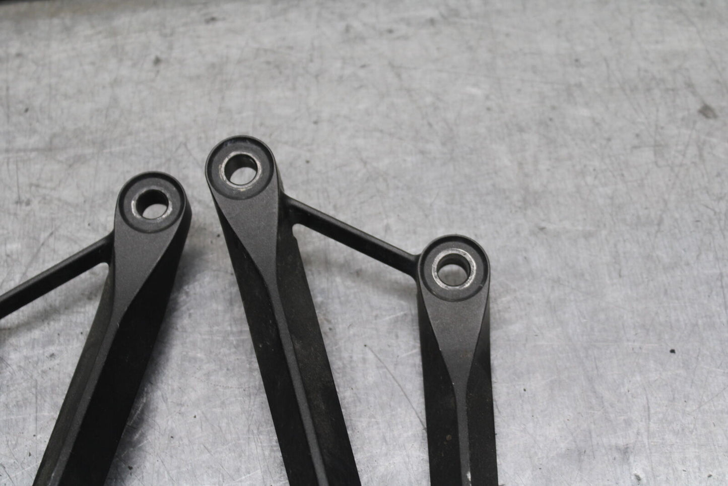 12-13 KAWASAKI Z1000 REAR BACK PASSENGER PEG SET PAIR BB743