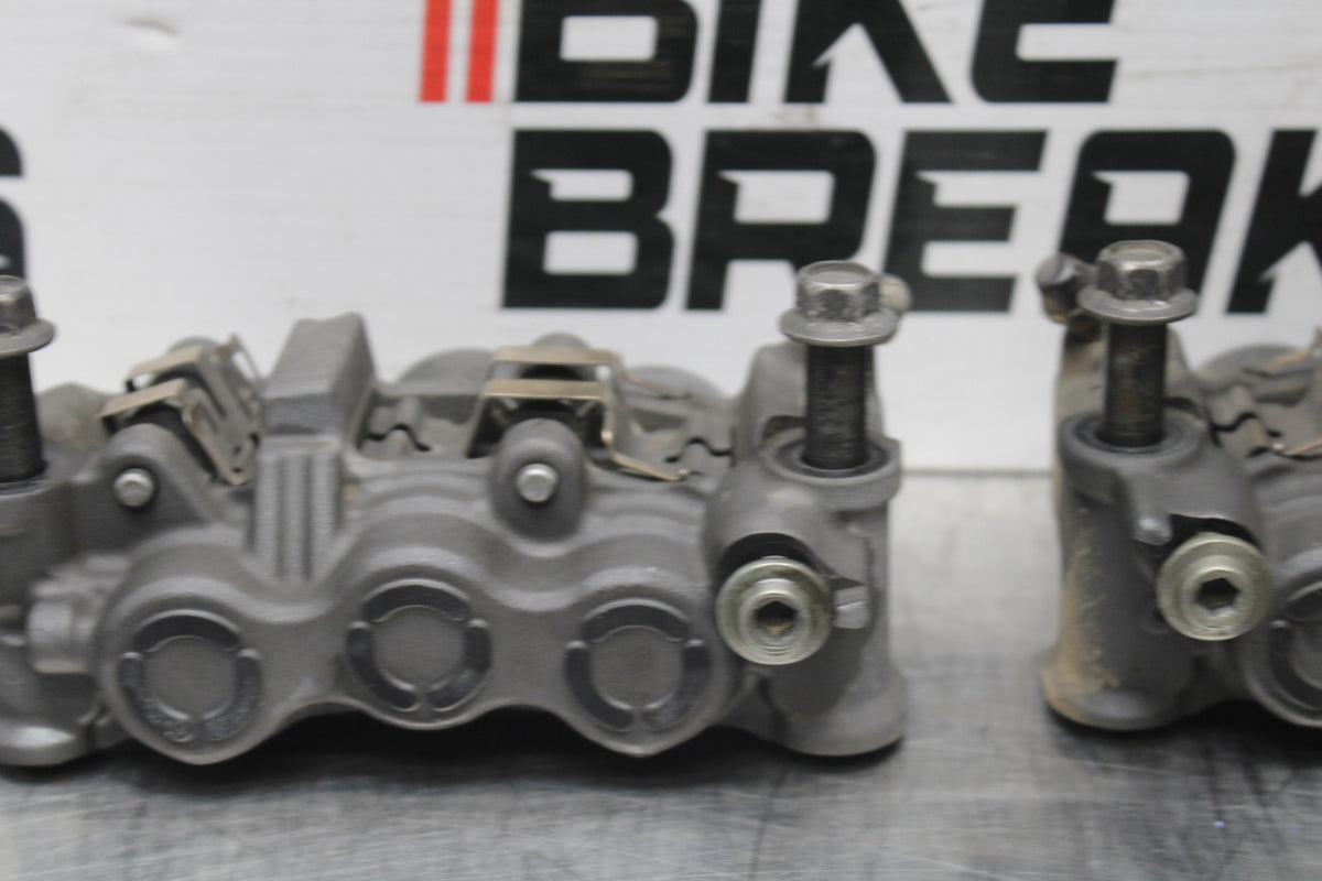 07 YAMAHA YZF R1 RIGHT LEFT FRONT BRAKE CALIPER SET PAIR CALIPERS BB826