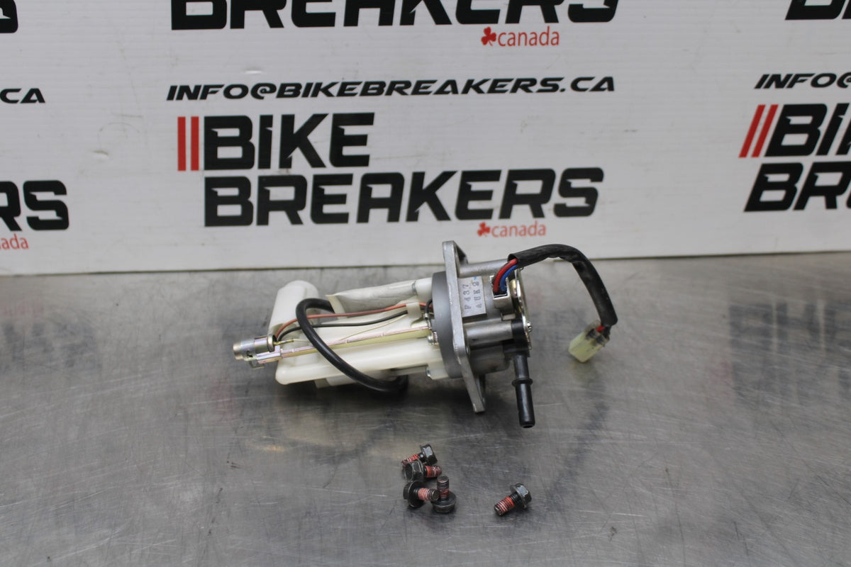 06 KAWASAKI NINJA 650 EX650 FUEL PUMP GAS PETROL SENDER UNIT BB823