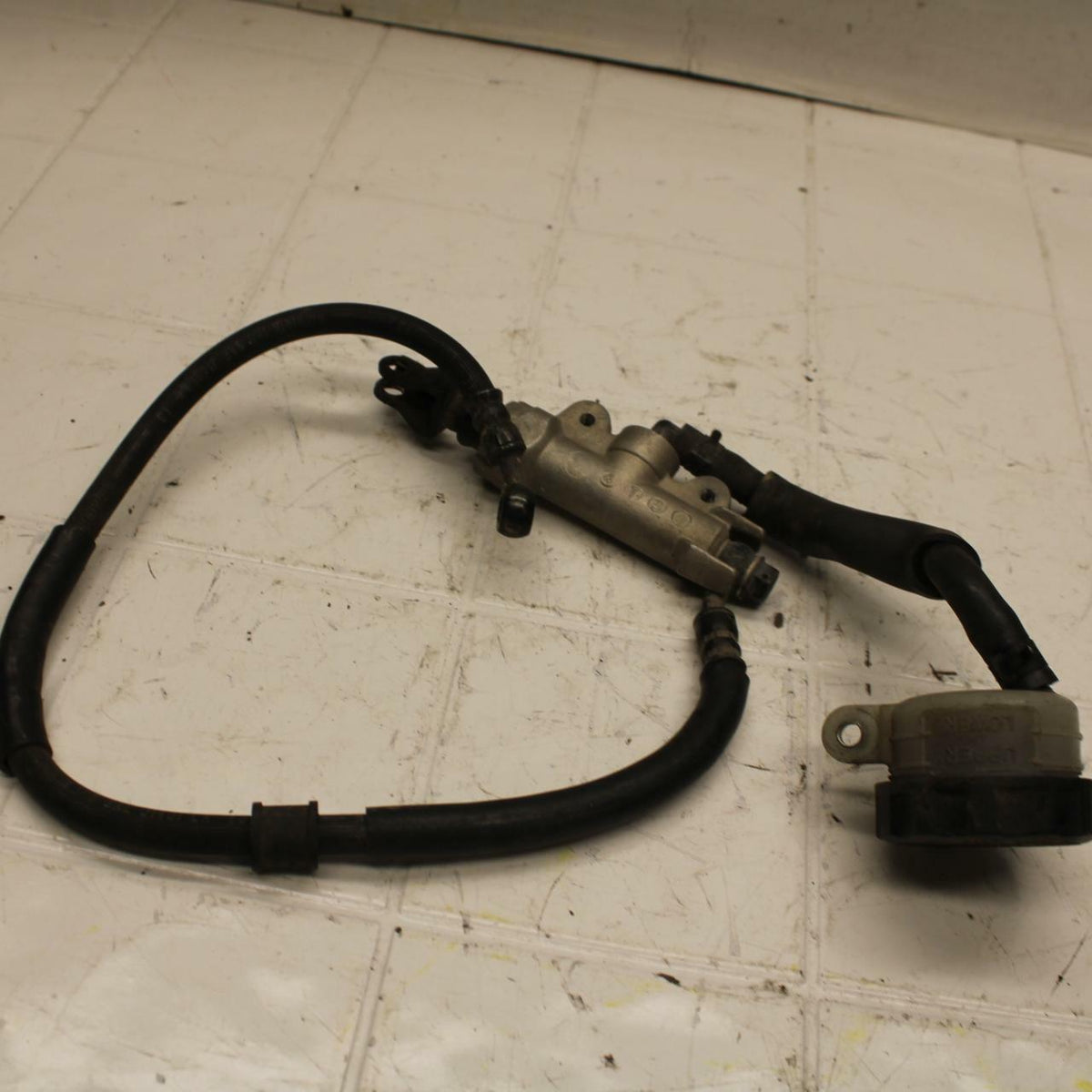 95-98 HONDA CBR600F3 REAR BACK BRAKE MASTER CYLINDER W RESERVOIR BB18