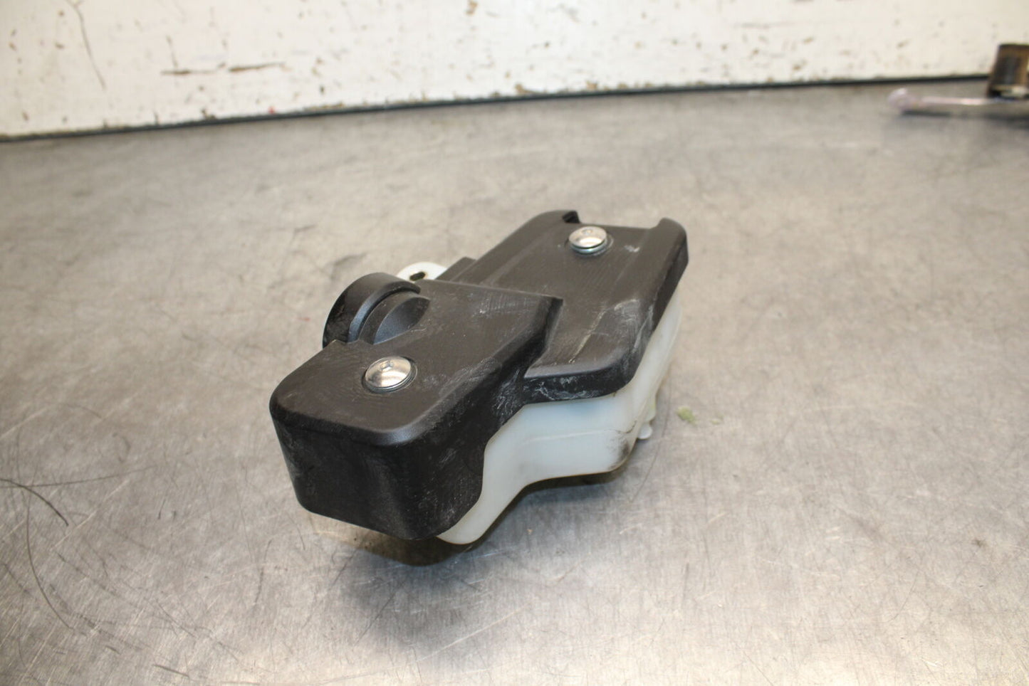 19-24 YAMAHA R3 COOLANT WATER TANK RESERVOIR BOTTLE BB736