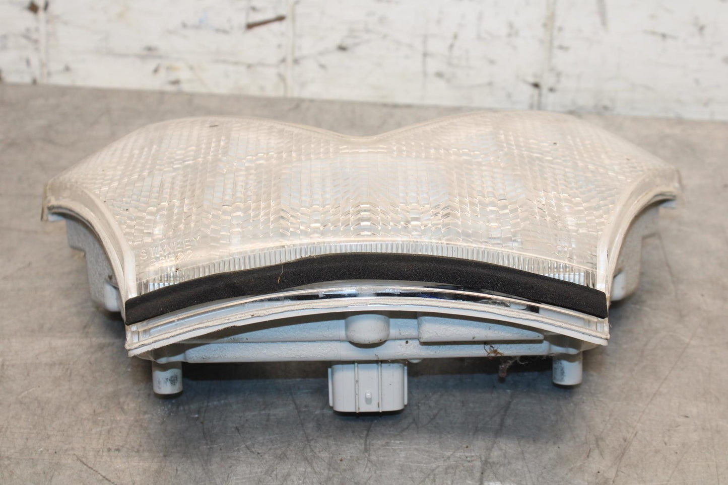 2012 Kawasaki Ninja ZX14R ZX1400E REAR TAIL TAILLIGHT BACK BRAKE LIGHT BB60