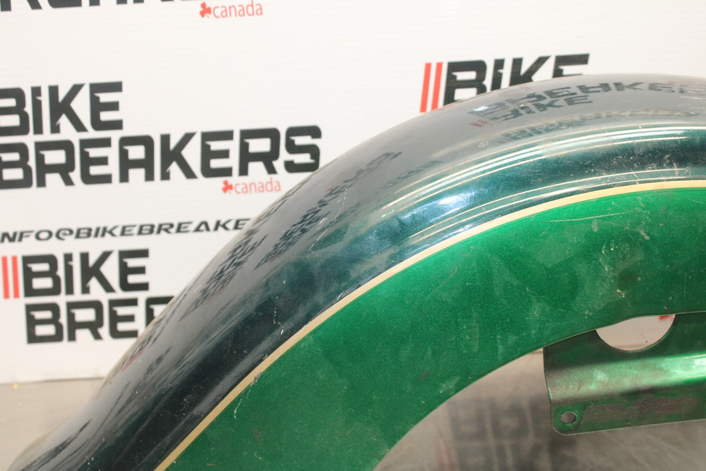 03-08 KAWASAKI VULCAN 1600 FRONT WHEEL FENDER BB196