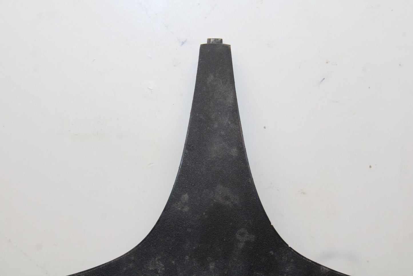 2011 Suzuki GSXR600 REAR BACK TAIL UNDERTAIL FAIRING COWL FENDER BB605