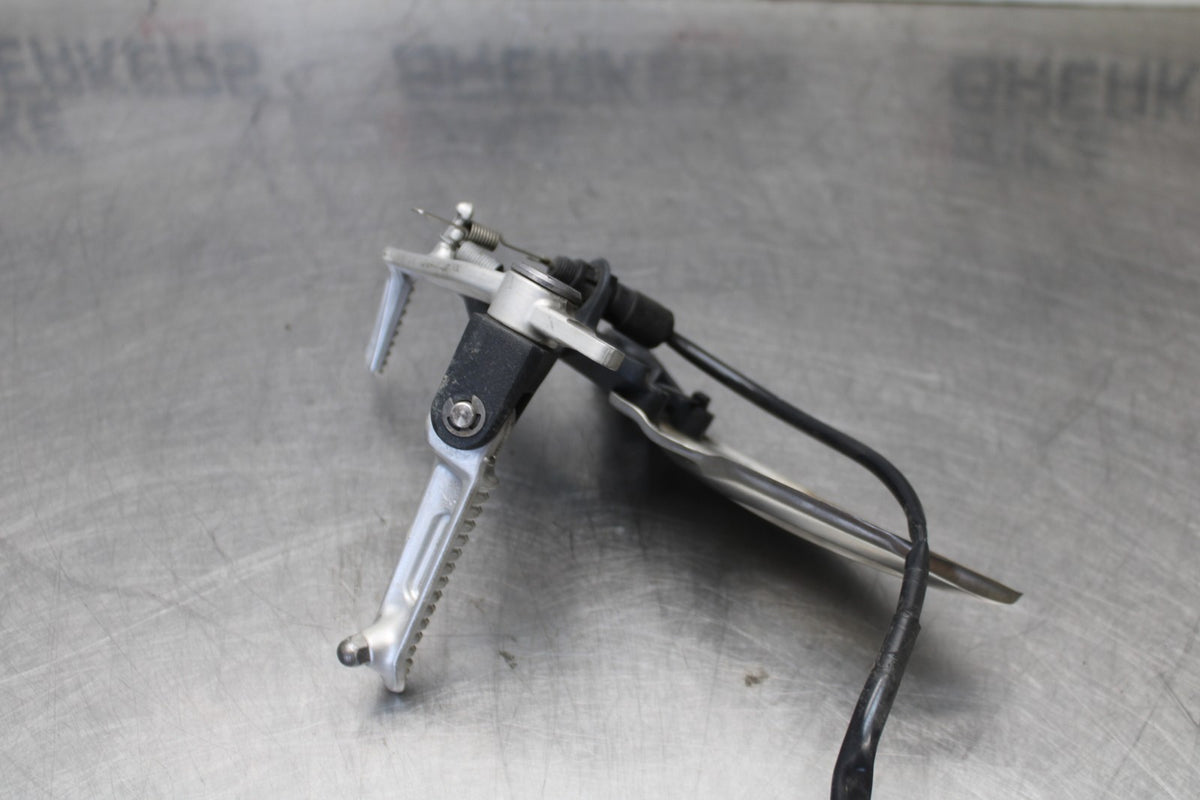12 TRIUMPH STREET TRIPLE R RIGHT REARSET REAR SET DRIVER FOOT PEG STOP BB914