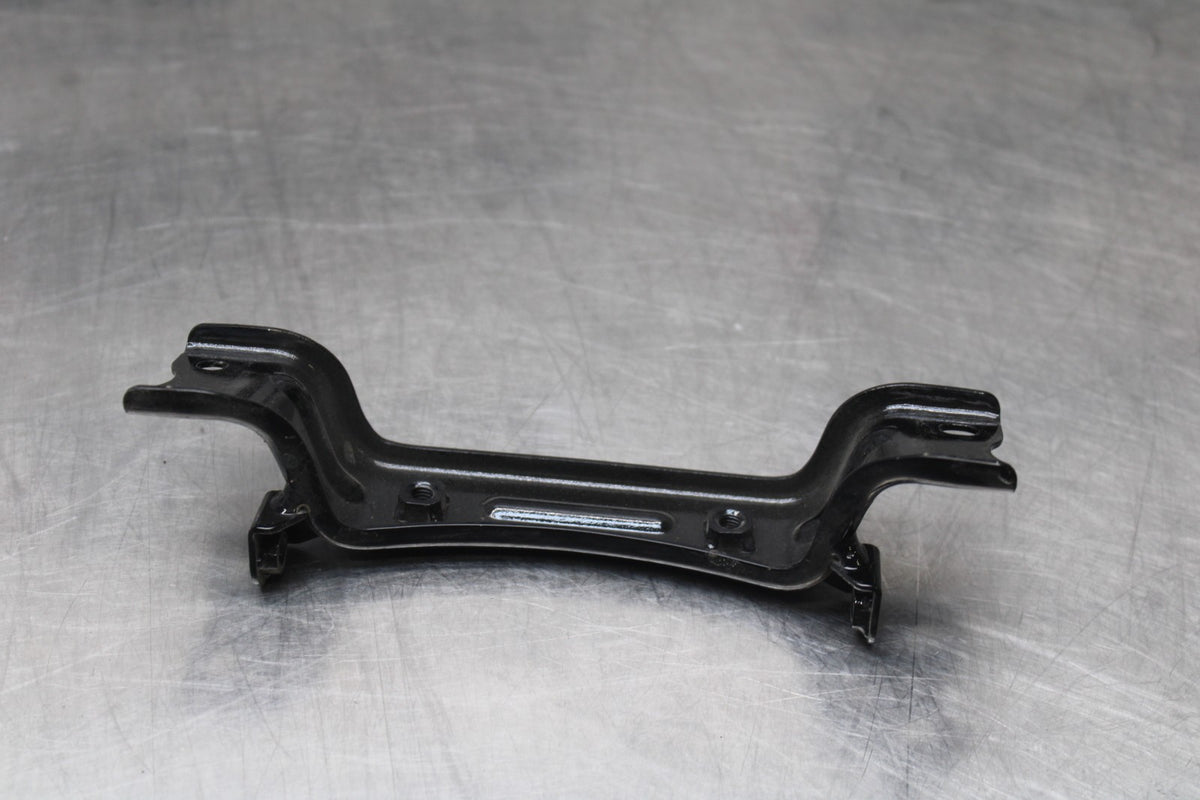 24 KAWASAKI NINJA 500 ABS GAS TANK FUEL CELL PETROL BRACKET MOUNT  BB818