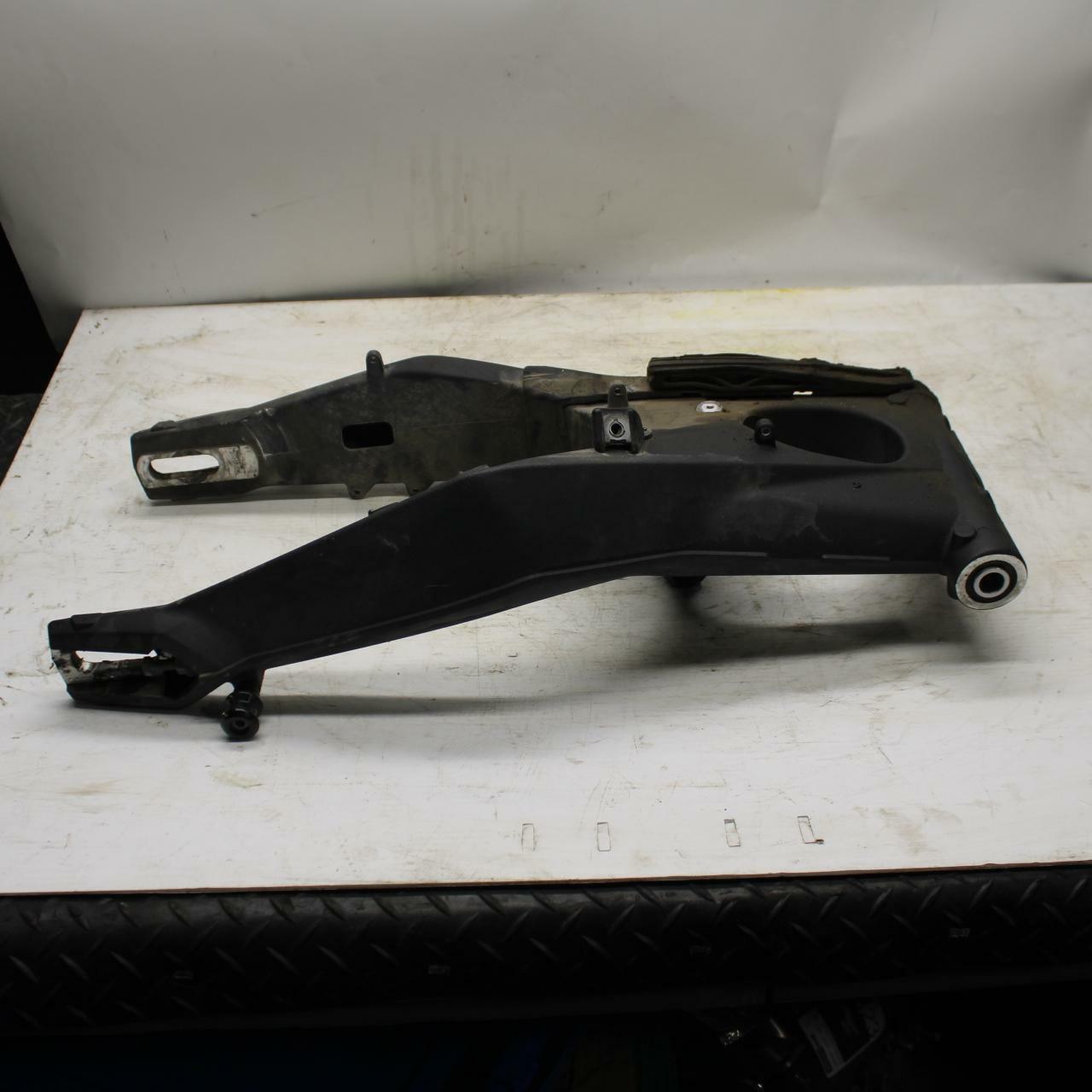 07-16 TRIUMPH STREET TRIPLE REAR SWINGARM BACK SUSPENSION SWING ARM BB356