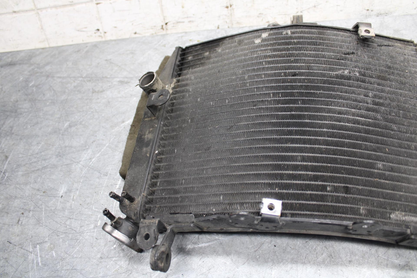 2003 Yamaha YZF R6 ENGINE RADIATOR MOTOR COOLER COOLING RADIATER BB539