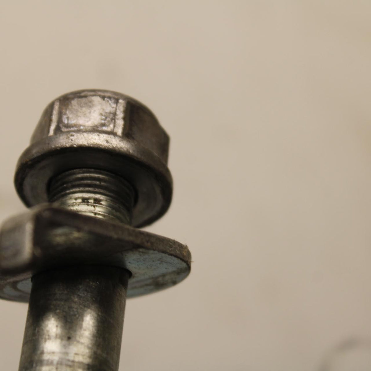 15-18 HONDA CB300FA REAR AXLE BACK WHEEL RIM PIVOT BOLT AXEL BB646