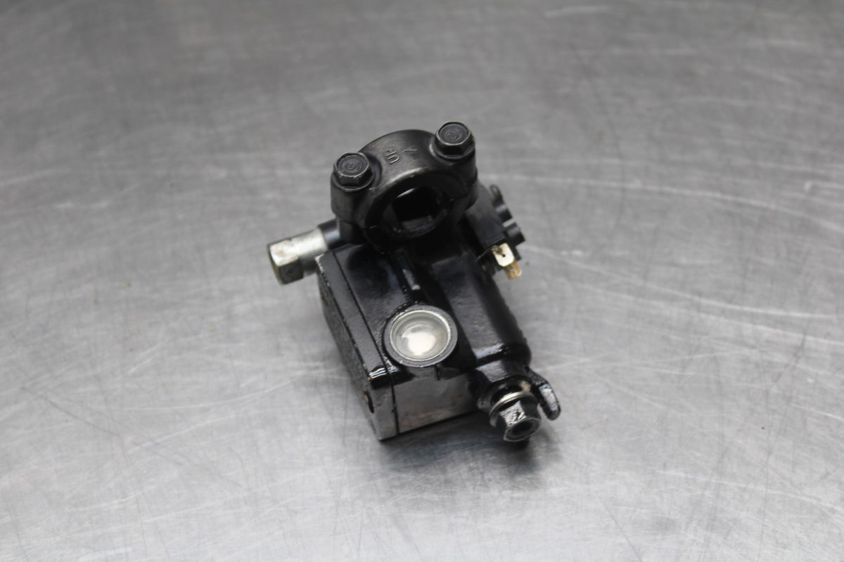 08 HONDA CBR125R FRONT BRAKE MASTER CYLINDER BB804