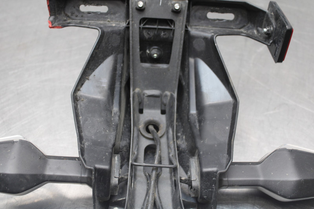 18-26 KAWASAKI Z400 REAR BACK FENDER MUD GUARD BB852