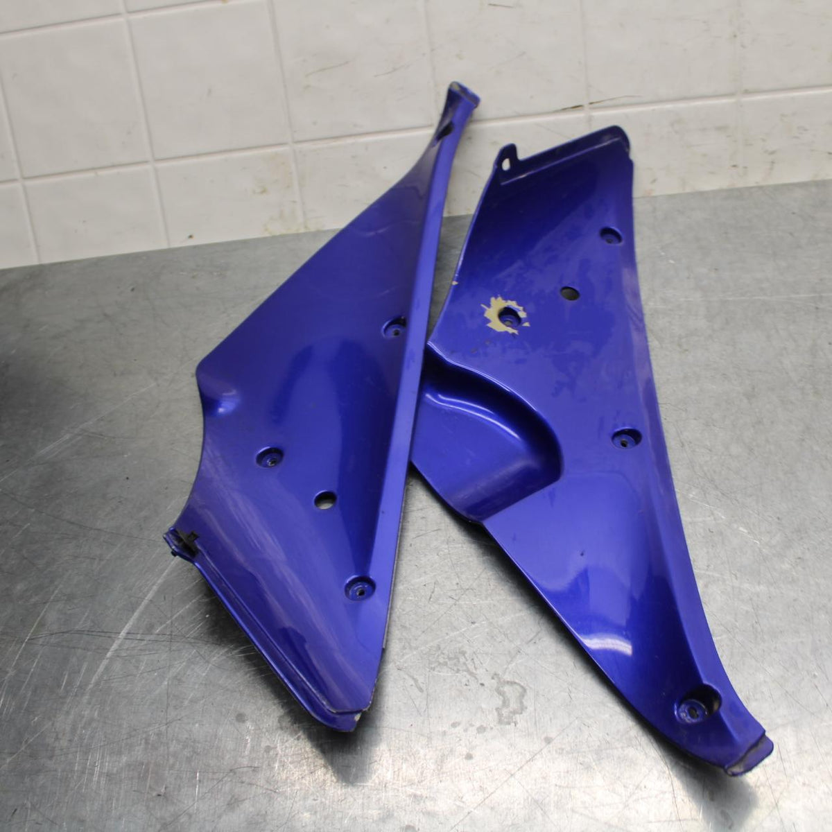 98-99 YAMAHA YZF R1 RIGHT LEFT INNER FAIRINGS COWLS PANELS TRIMS BB74