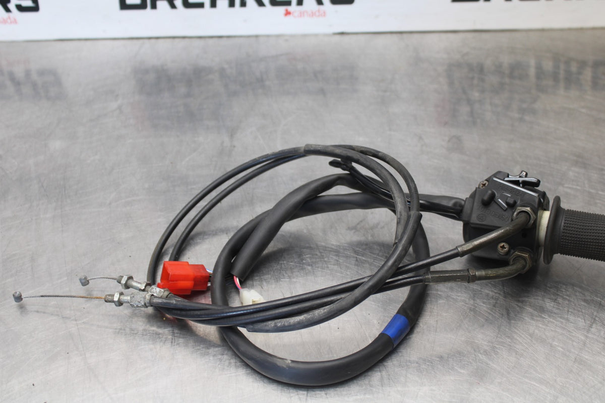 06-07 HONDA INTERCEPTOR 800 VFR800 RIGHT CLIP ON KILL OFF START SWITCH BB917