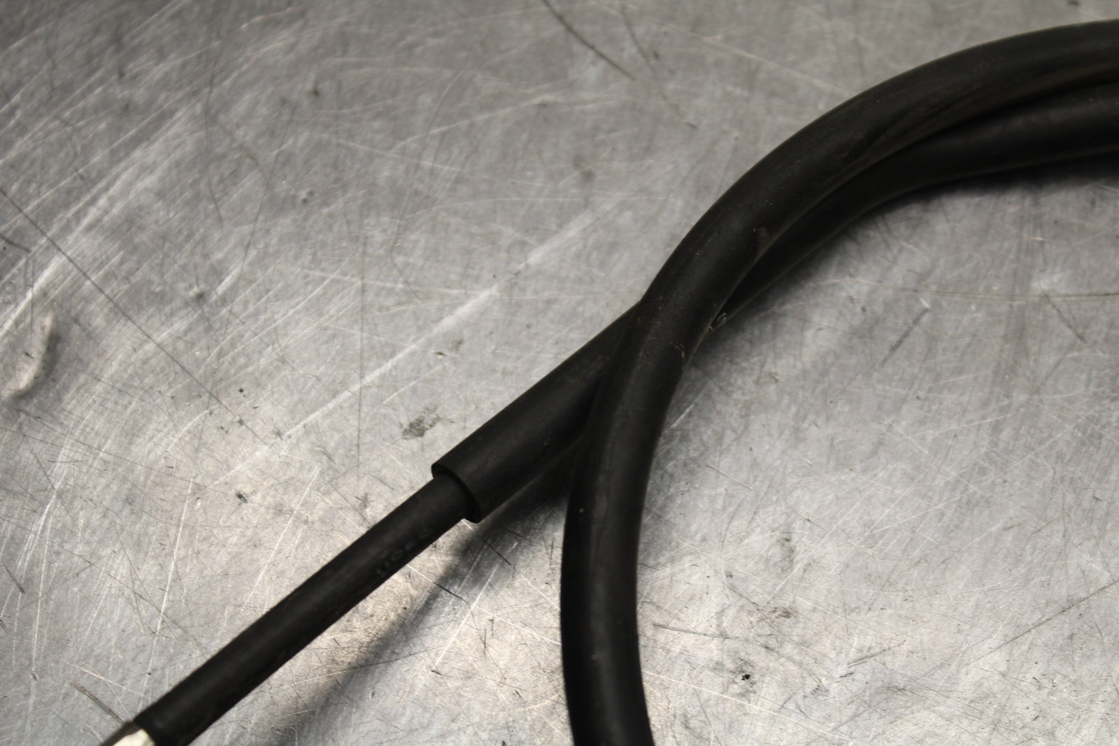 04-05 YAMAHA YZF R1 CLUTCH CABLE LINE BB131