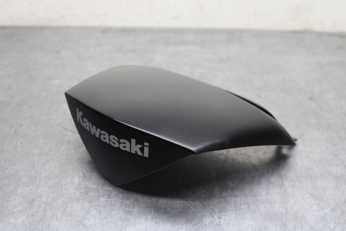 12-25 KAWASAKI NINJA ZX14R NEW!! CENTER REAR BACK TAIL FAIRING COVER COWL BB757