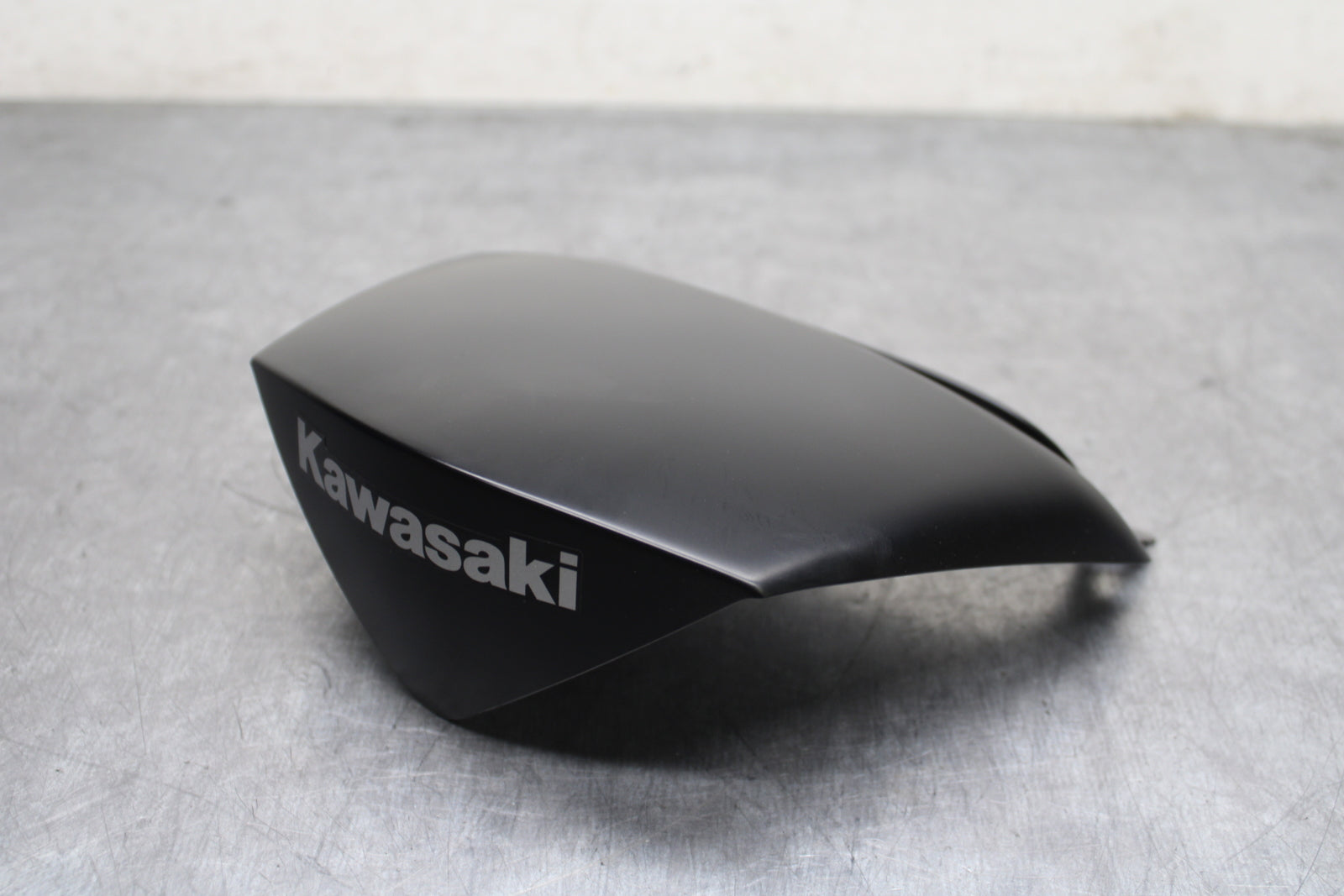 12-25 KAWASAKI NINJA ZX14R NEW!! CENTER REAR BACK TAIL FAIRING COVER COWL BB757