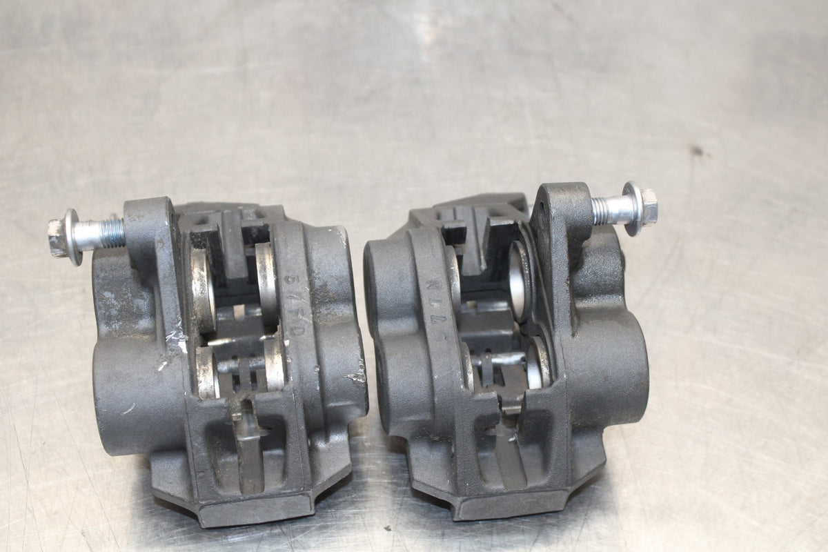 14-17 YAMAHA FZ07 RIGHT LEFT FRONT BRAKE CALIPER SET PAIR CALIPERS BB766
