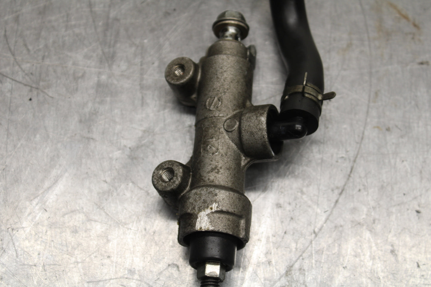 08-10 SUZUKI GSXR 600 REAR BACK BRAKE MASTER CYLINDER W RESERVOIR BB116