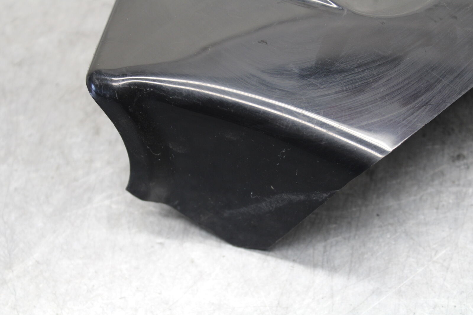 05-06 SUZUKI BOULEVARD M50 NECK FRAME COVER COWL BB671