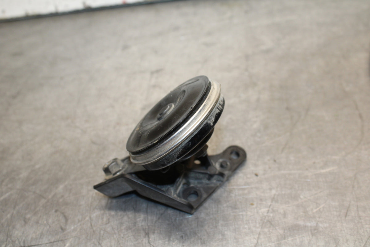 19-24 YAMAHA R3 HORN SIGNAL BB736