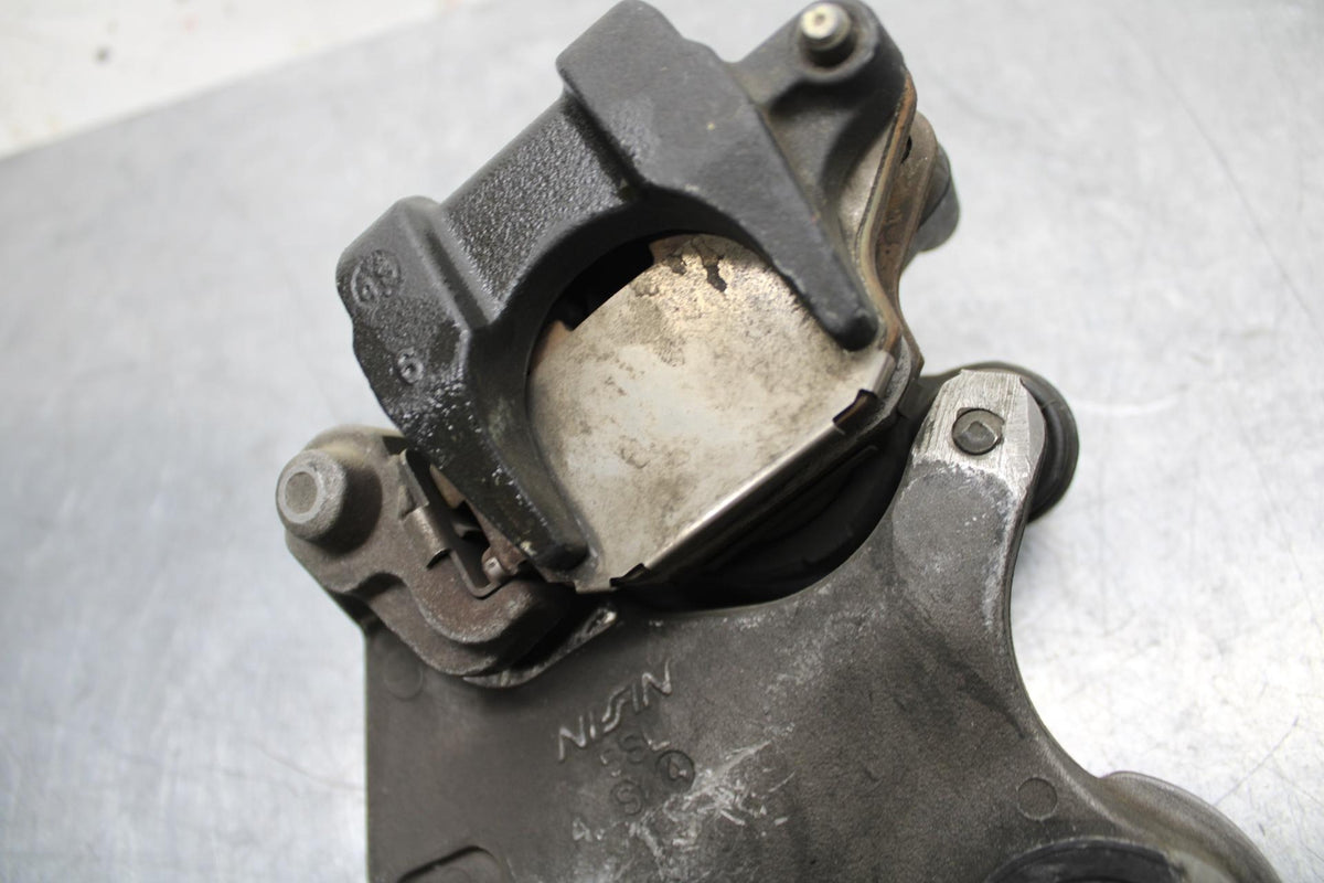 05 YAMAHA YZF R6S REAR BACK BRAKE CALIPER W MOUNT BRACKET BB600