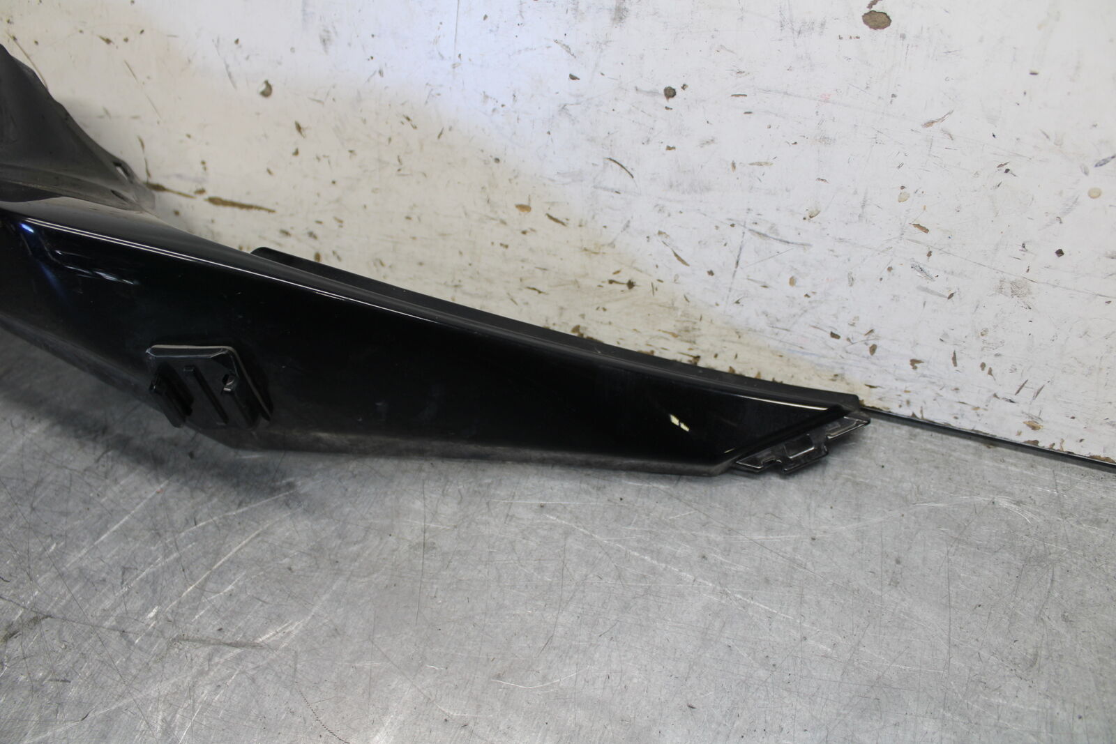 09-12 KAWASAKI NINJA ZX6R RIGHT REAR BACK TAIL FAIRING COWL SHROUD BB698