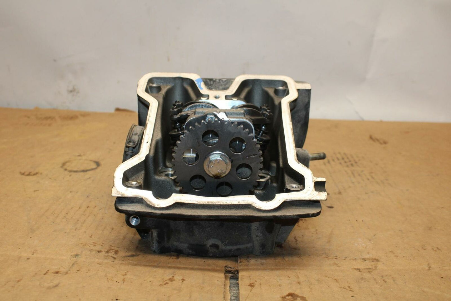 14-20 HARLEY-DAVIDSON STREET 500 ENGINE REAR TOP END CYLINDER HEAD BB381