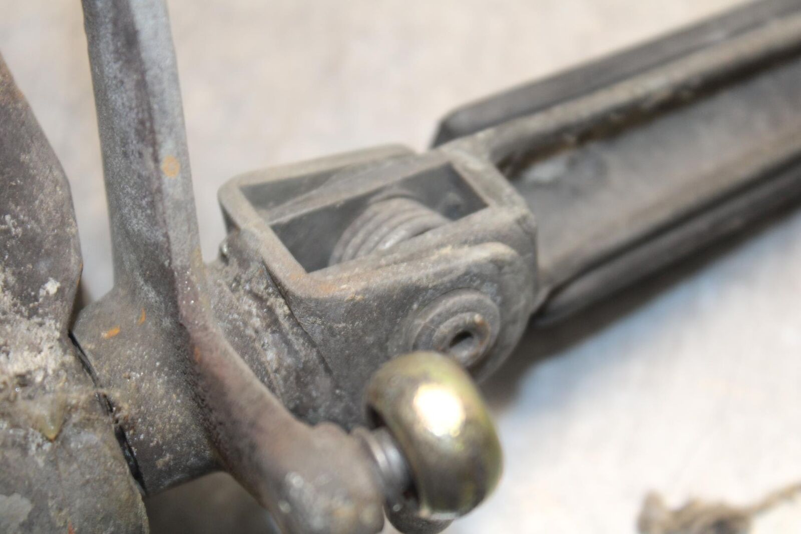 1988 Yamaha FZ600 LEFT REARSET REAR SET FOOT PEG W SHIFTER BB601