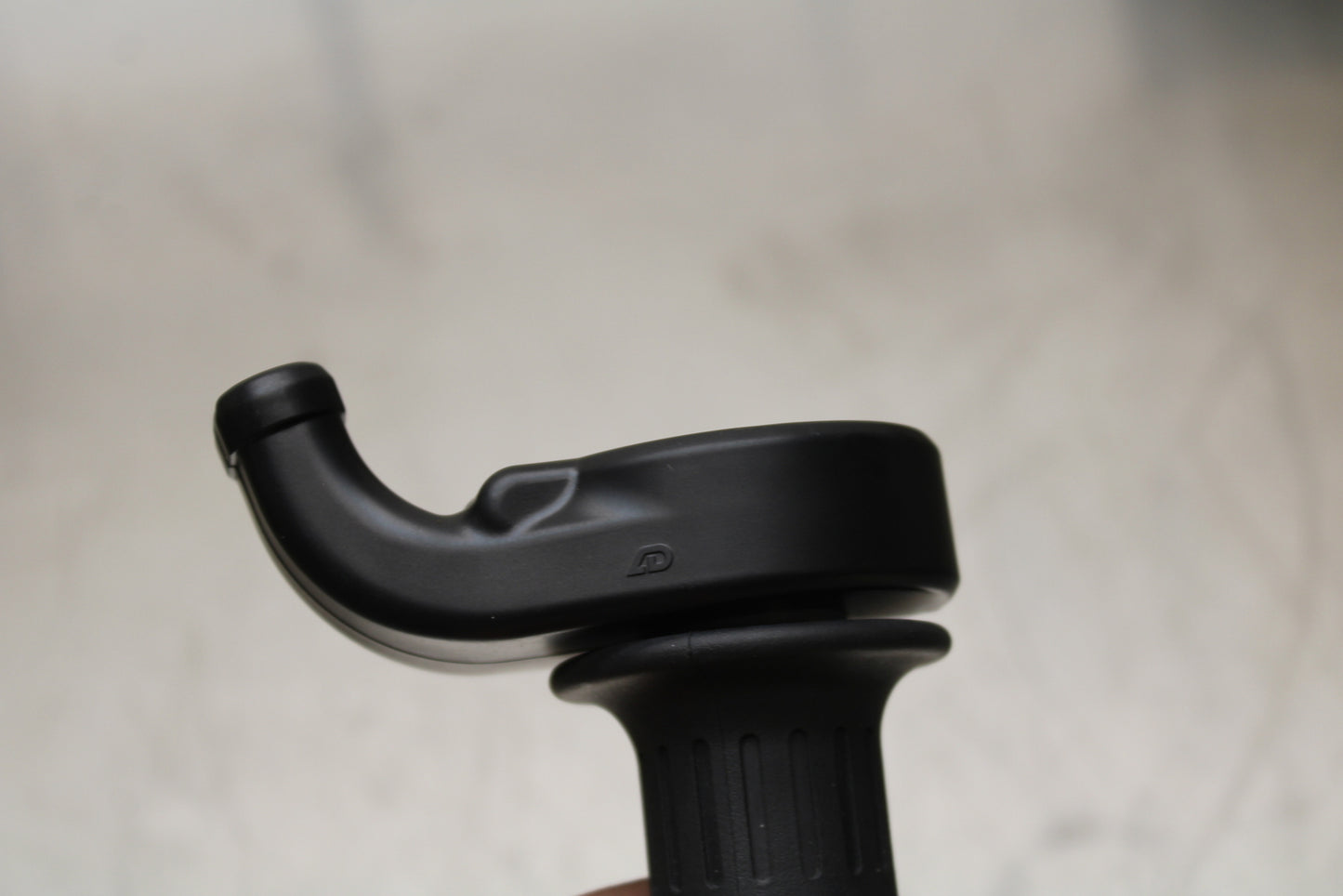 23-24 KAWASAKI NINJA ZX14R NEW!! THROTTLE CABLE LINE HOUSING GUIDE BB141