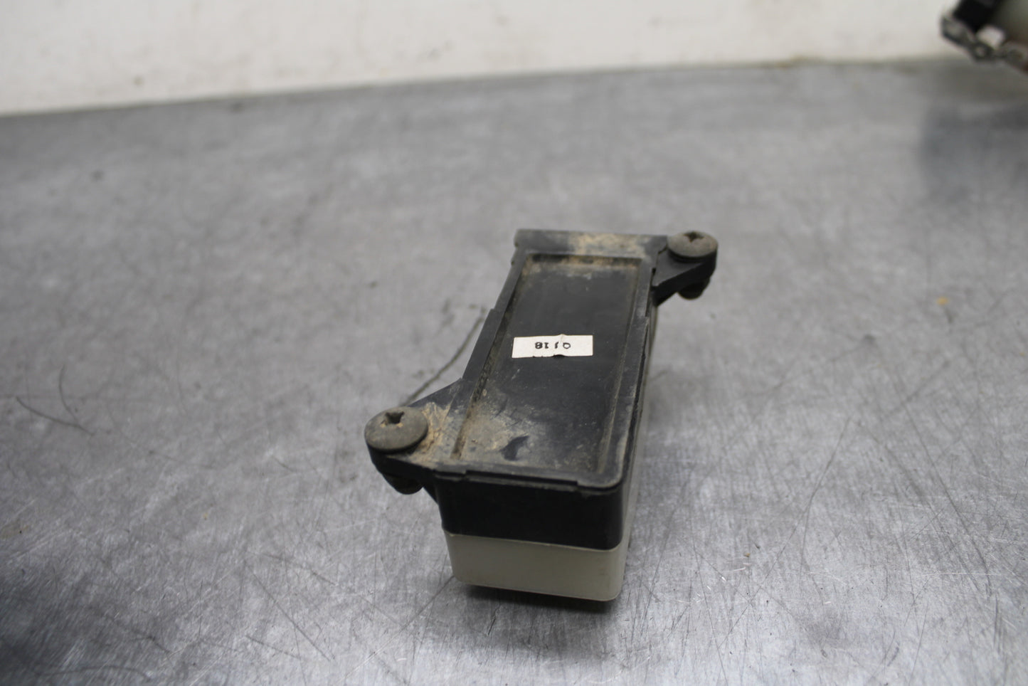 91-92 SUZUKI GSXR750 M  RELAY ASSEMBLY FUSE BOX BB125