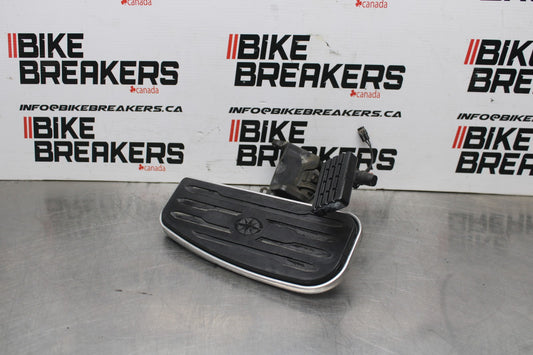 99-09 YAMAHA V STAR 1100 RIGHT FRONT FOOT REST PEG STEP BB853