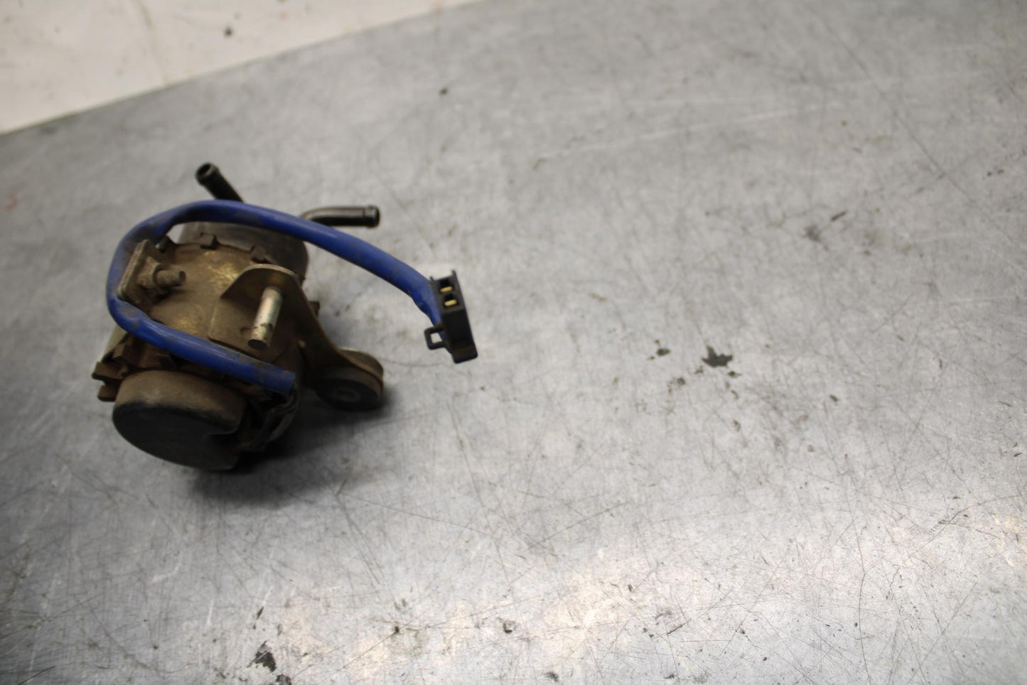 89-90 YAMAHA FZR600 FUEL PUMP GAS PETROL SENDER UNIT BB76