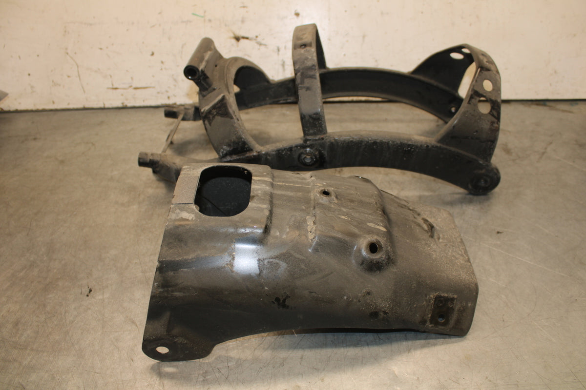 05-06 YAMAHA ROAD STAR XV1700A REAR BACK FENDER SUPPORT FRAME SUBFRAME BB703