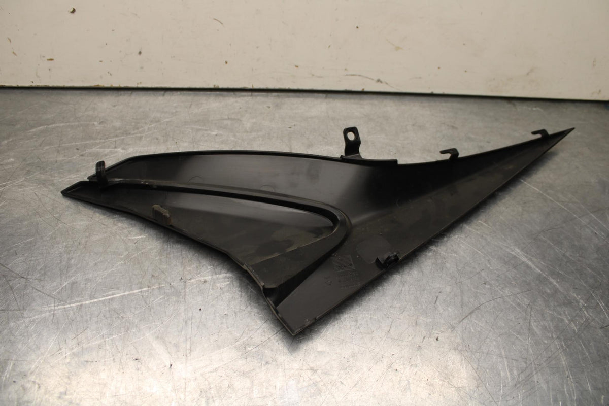 20-23 APRILIA RS660 RIGHT LEFT FRONT SIDE SEAT PANELS TRIMS FAIRINGS COVER BB611