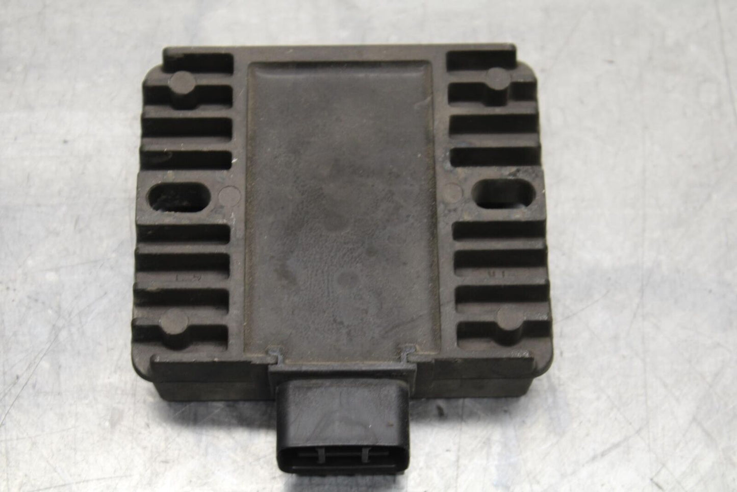 2006 Yamaha YZF R6 RECTIFIER VOLTAGE REGULATOR 4XY-81960-00-00 BB560