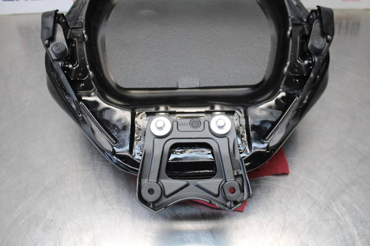 21-23 KAWASAKI NINJA ZX6R GAS TANK FUEL CELL PETROL RESERVOIR BB179