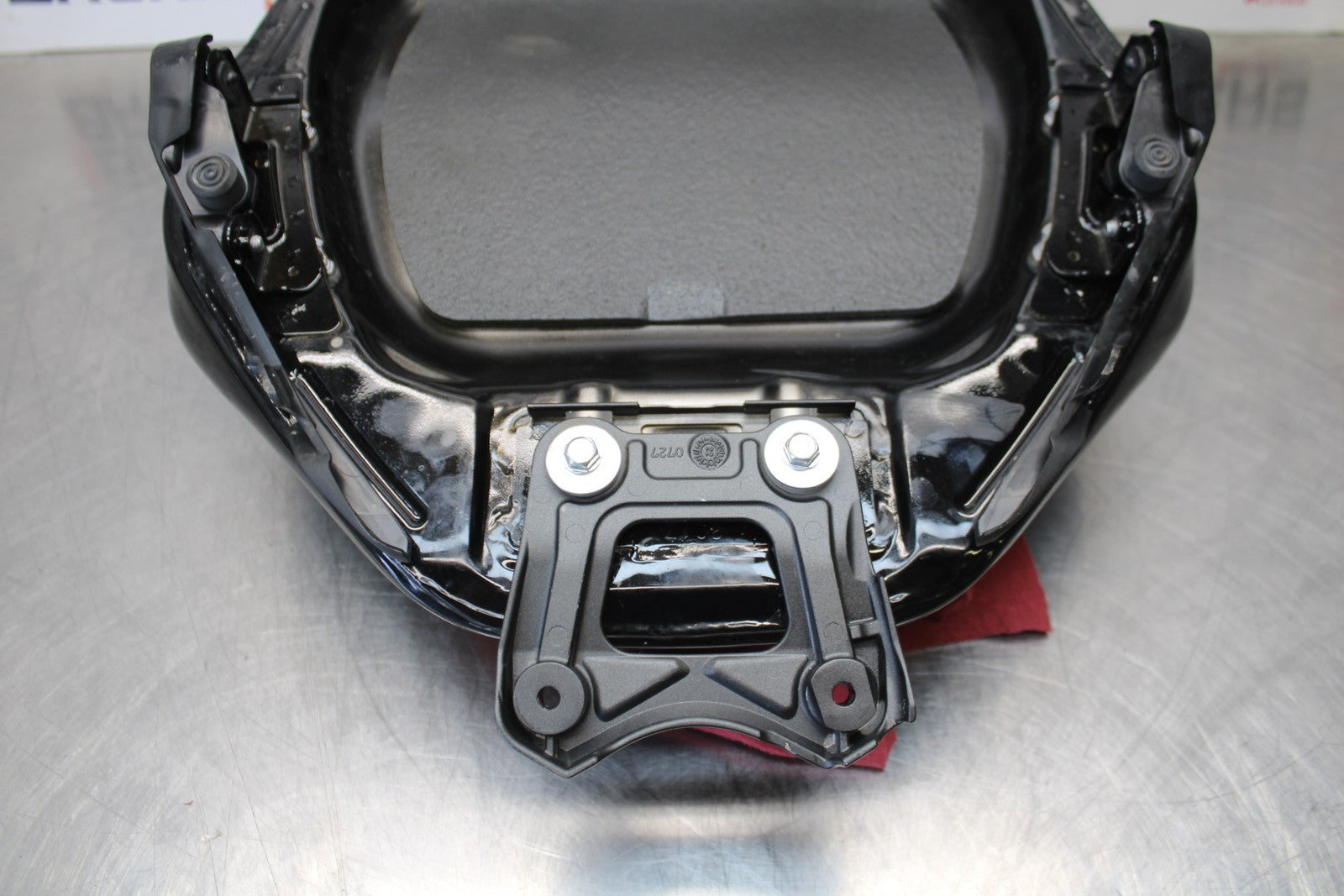 21-23 KAWASAKI NINJA ZX6R GAS TANK FUEL CELL PETROL RESERVOIR BB179