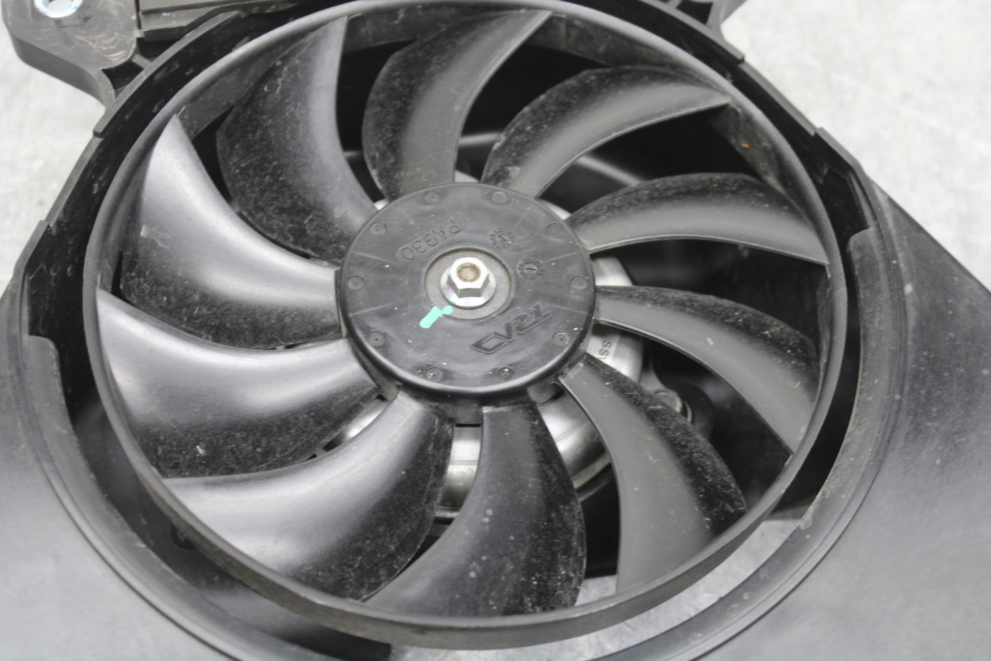 18-24 KAWASAKI NINJA 650 ENGINE RADIATOR COOLING FAN BB725