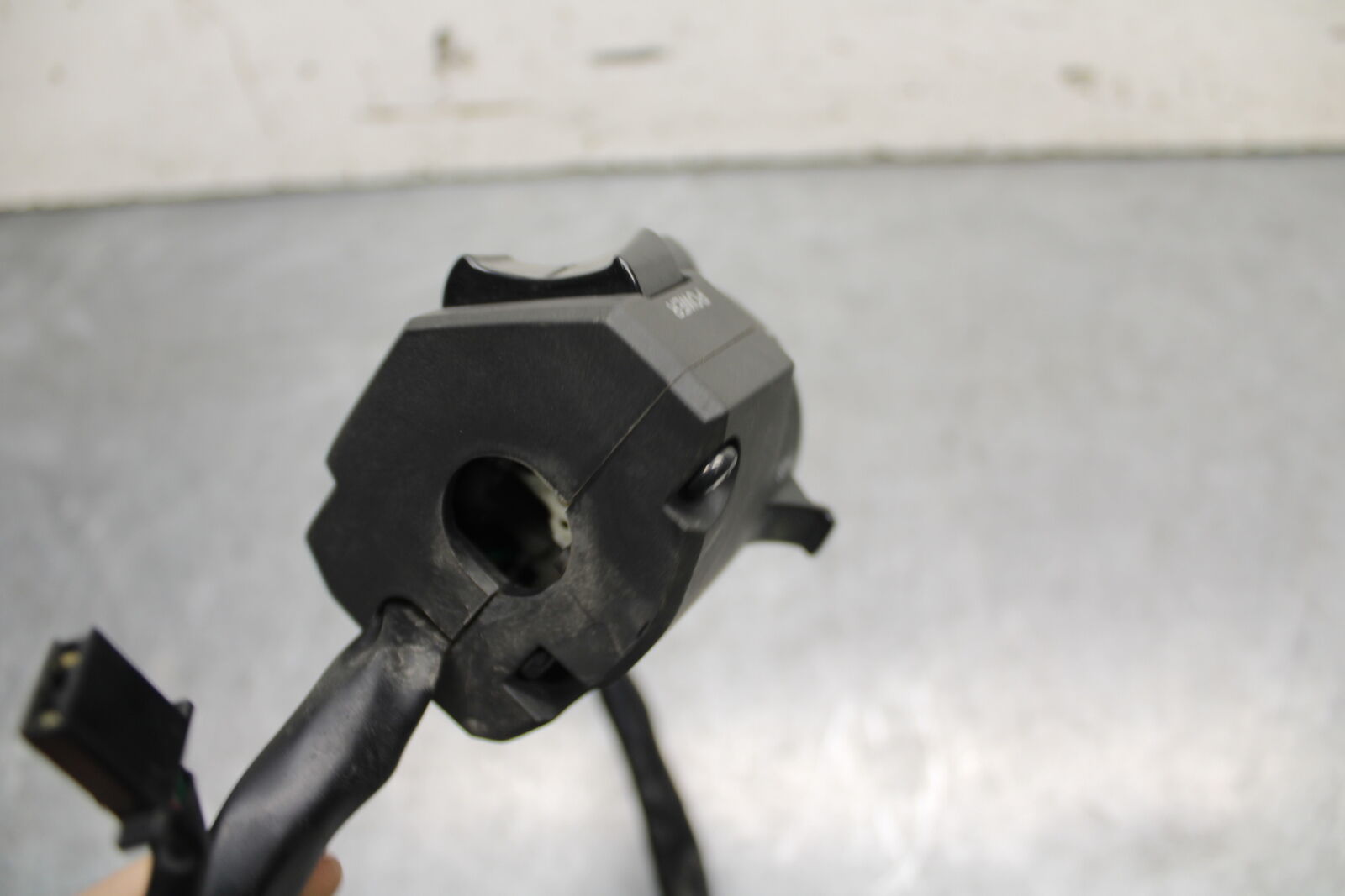 13-18 KAWASAKI NINJA ZX6R LEFT CLIP ON HANDLE HORN SIGNALS SWITCH BB666