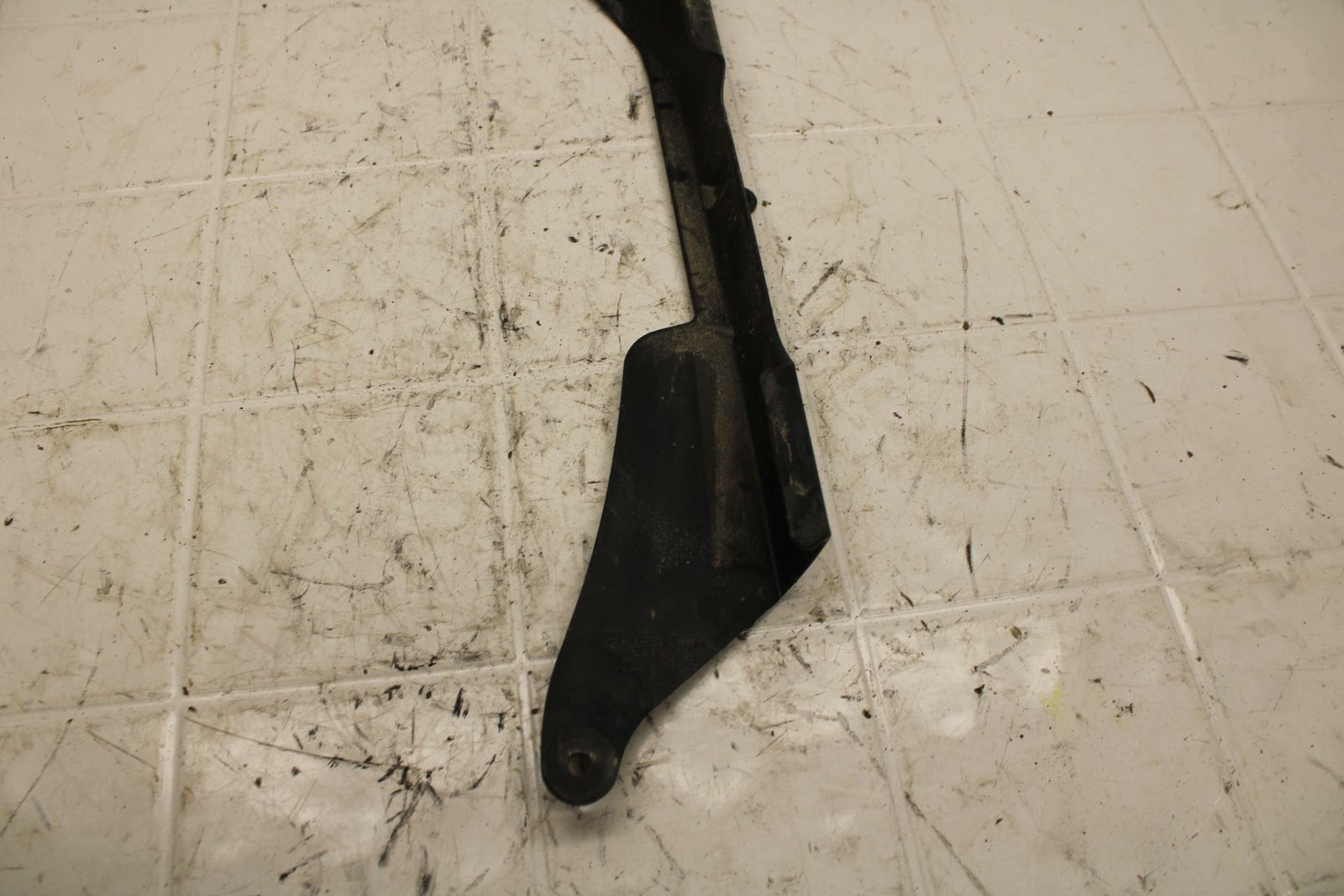 19-20 KAWASAKI NINJA ZX6R ZX636 REAR BACK DRIVE CHAIN GUARD COVER SH BB407