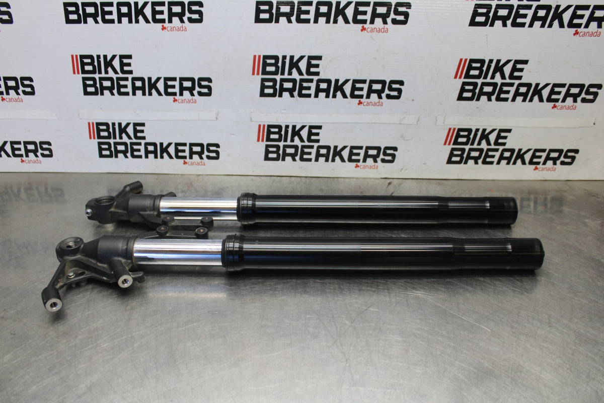 25 KAWASAKI Z900 FRONT FORKS SHOCK SUSPENSION SET PAIR BB928