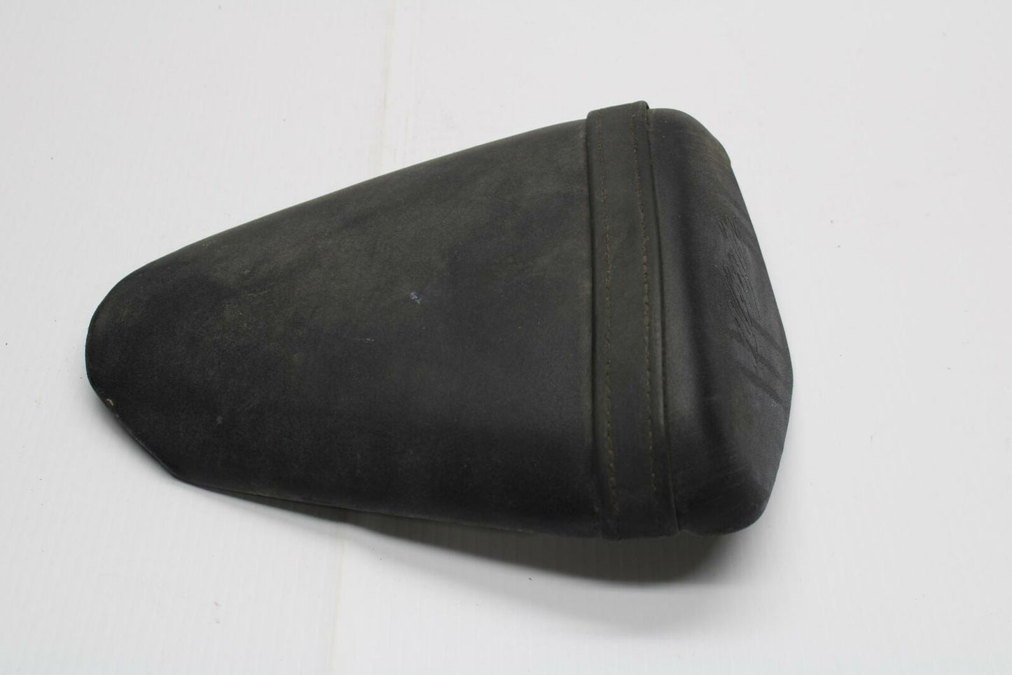 13-18 KAWASAKI NINJA ZX6R REAR BACK PASSENGER TANDEM SEAT PAD SADDLE BB240